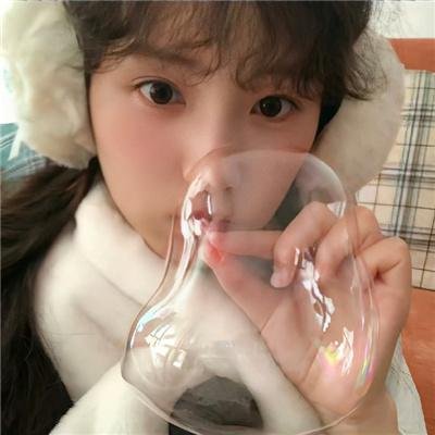 某处,某人